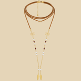 Pearls and Bows Feather Lareitte